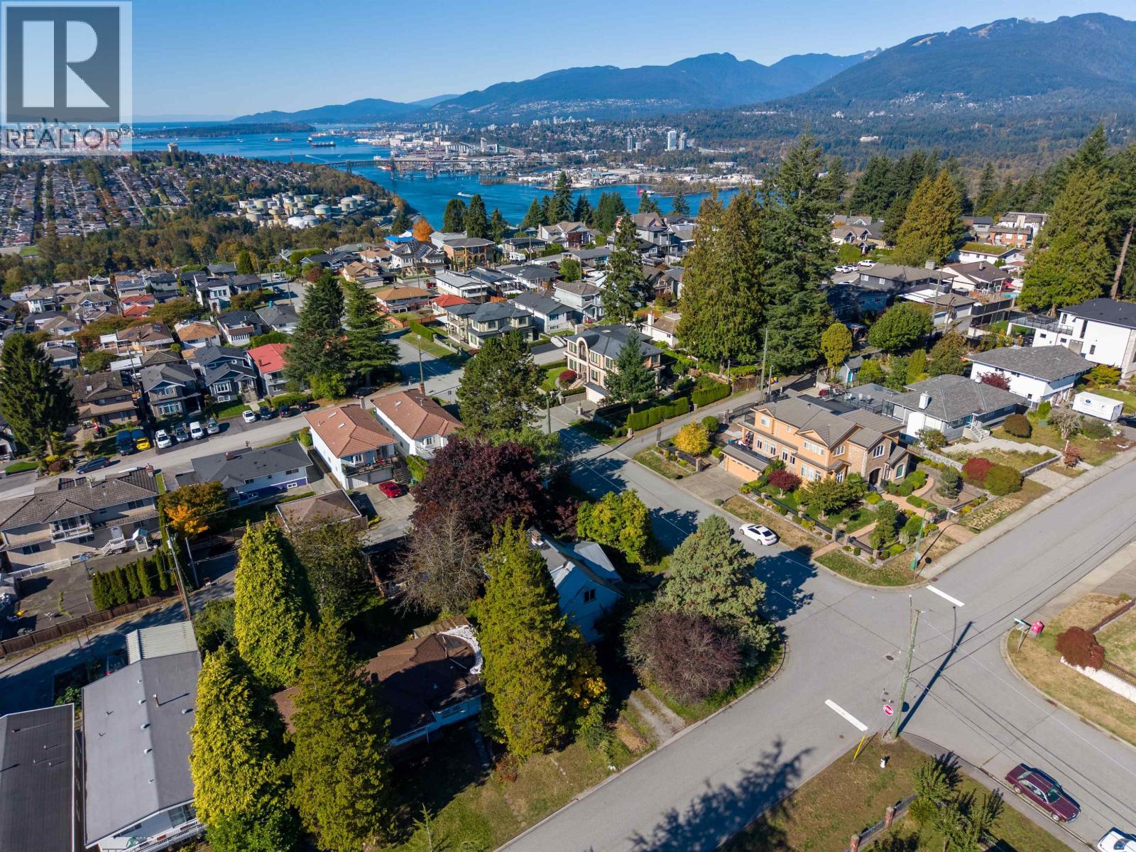 5380 Cambridge Street, Burnaby, British Columbia  V5B 1C5 - Photo 6 - R3084340