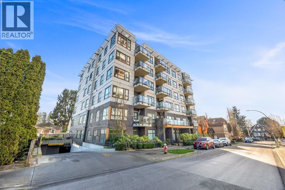 203 610 Brantford Street, New Westminster, British Columbia  V3E 3N2 - Photo 1 - R3084321