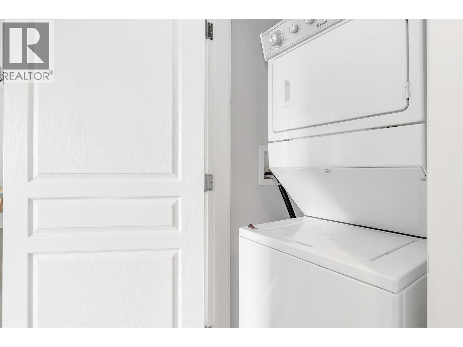 902 3093 Windsor Gate, Coquitlam, British Columbia  V3E 3N2 - Photo 20 - R3084351