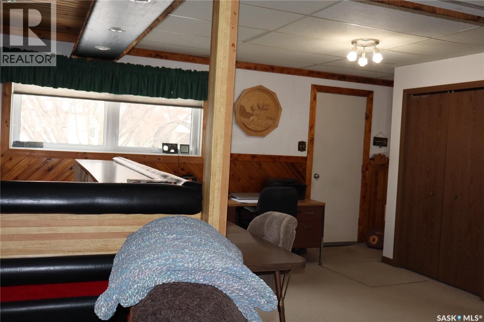 604 5th Avenue W, Assiniboia, Saskatchewan  S0H 0B0 - Photo 24 - SK027503