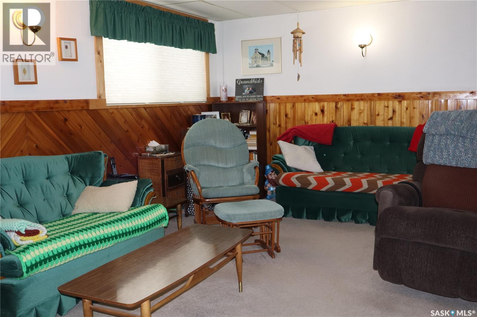 604 5th Avenue W, Assiniboia, Saskatchewan  S0H 0B0 - Photo 25 - SK027503