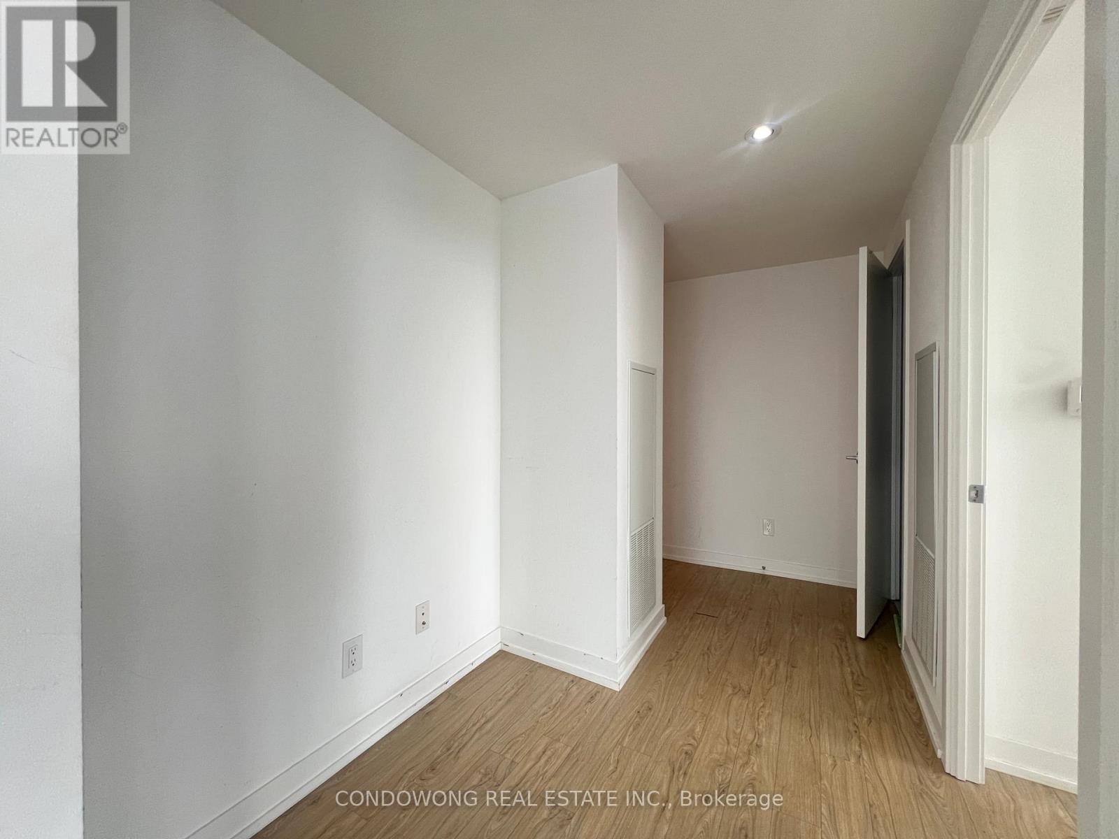 2716 - 85 Wood Street, Toronto, Ontario  M4Y 0E8 - Photo 6 - C12737346