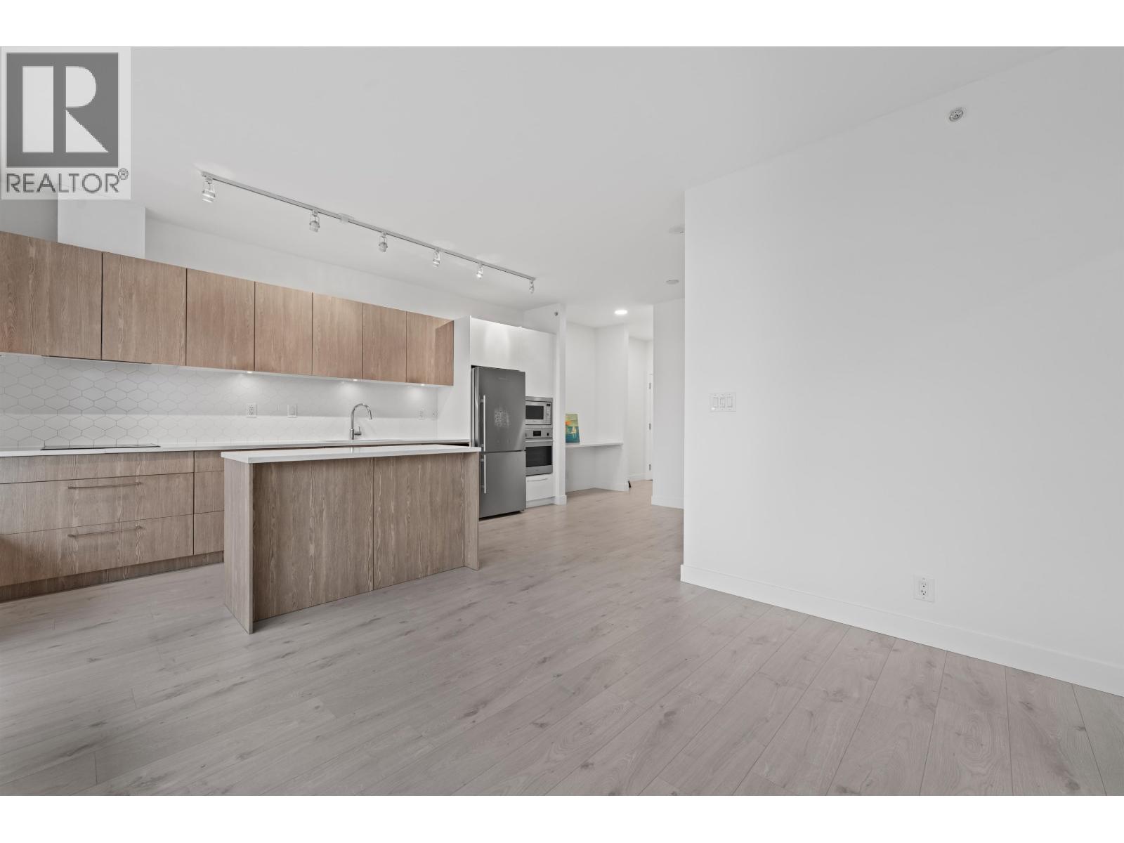 508 691 North Road, Coquitlam, British Columbia  V3J 0H9 - Photo 4 - R3066276