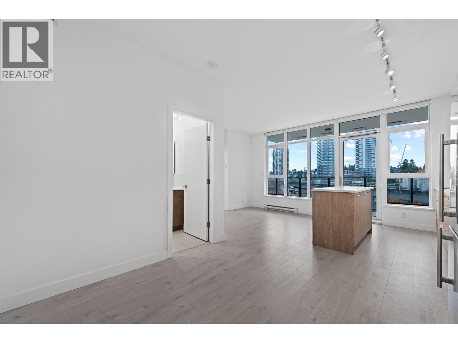 508 691 North Road, Coquitlam, British Columbia  V3J 0H9 - Photo 5 - R3066276