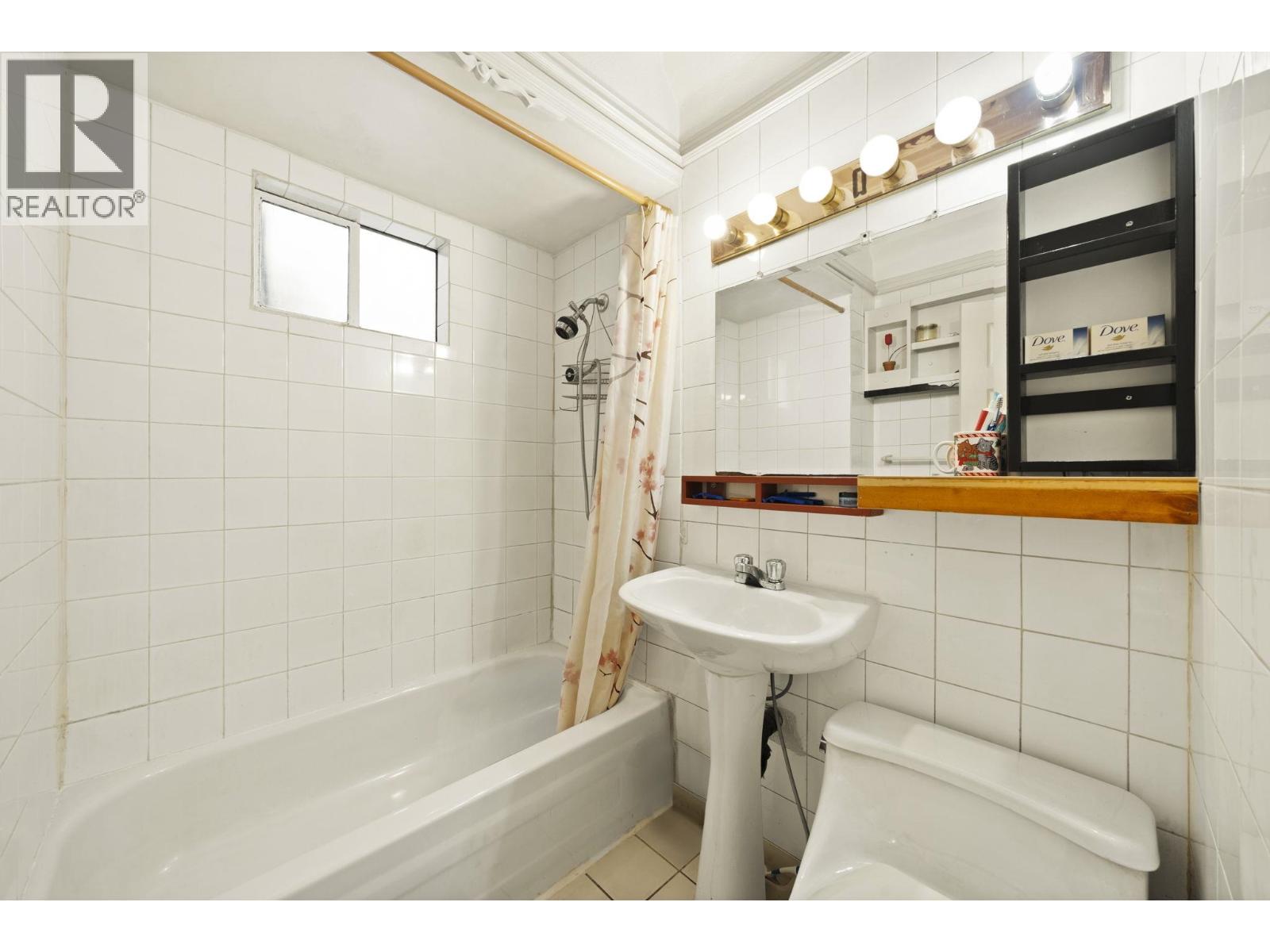 2168 Renfrew Street, Vancouver, British Columbia  V5M 3J5 - Photo 12 - R3084106