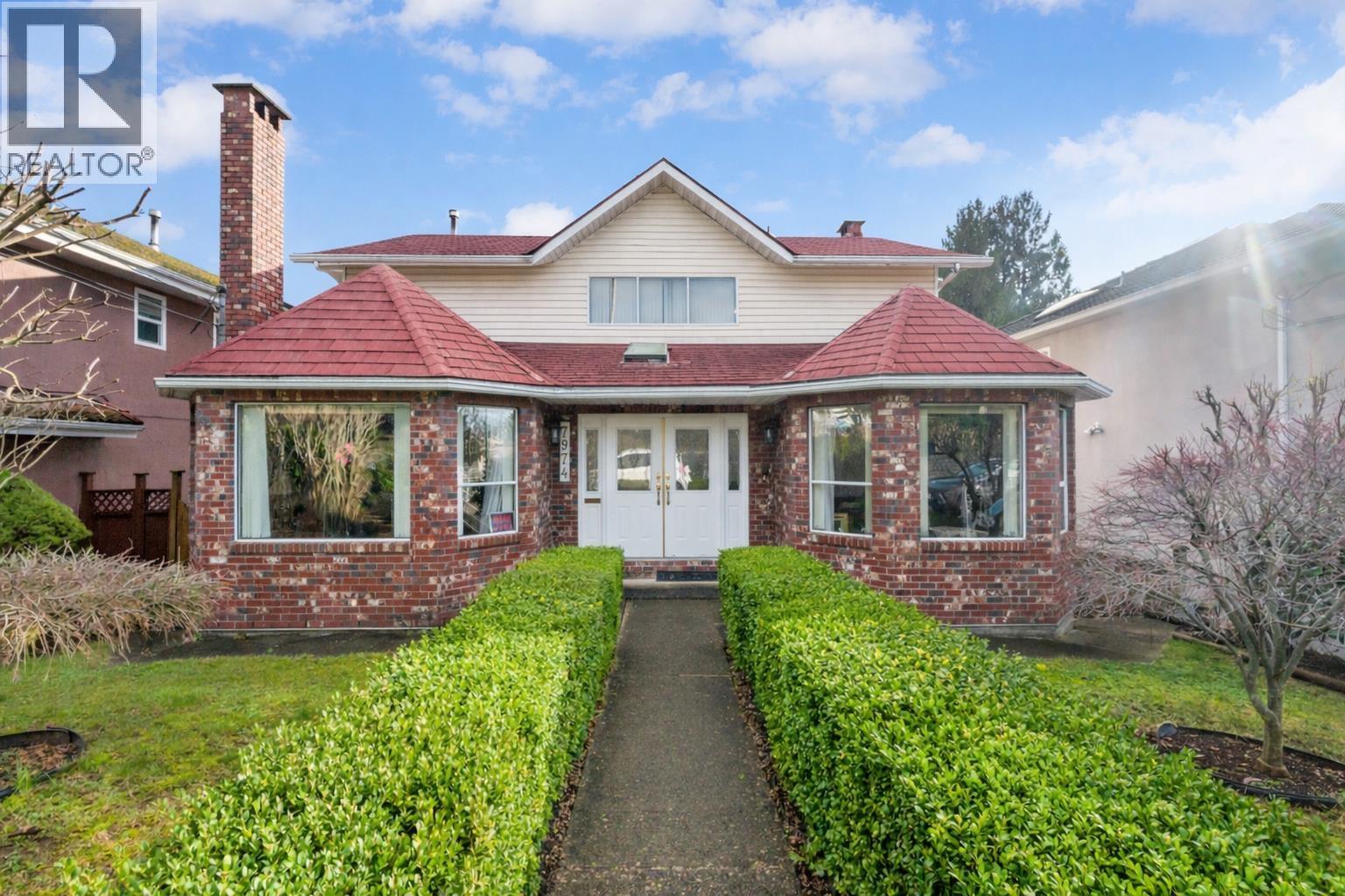 7974 12TH AVENUE, Burnaby, British Columbia