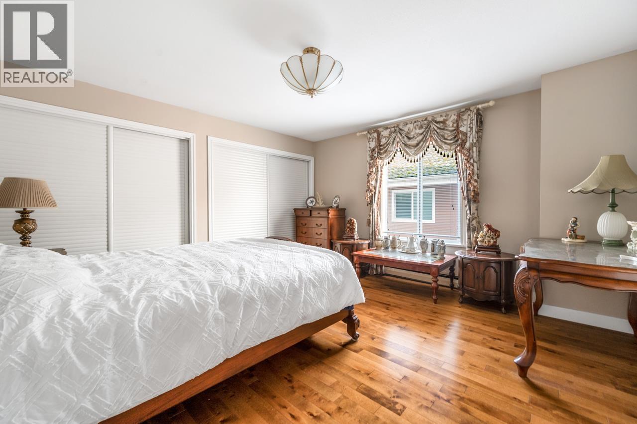 7974 12th Avenue, Burnaby, British Columbia  V3N 2K7 - Photo 22 - R3084179