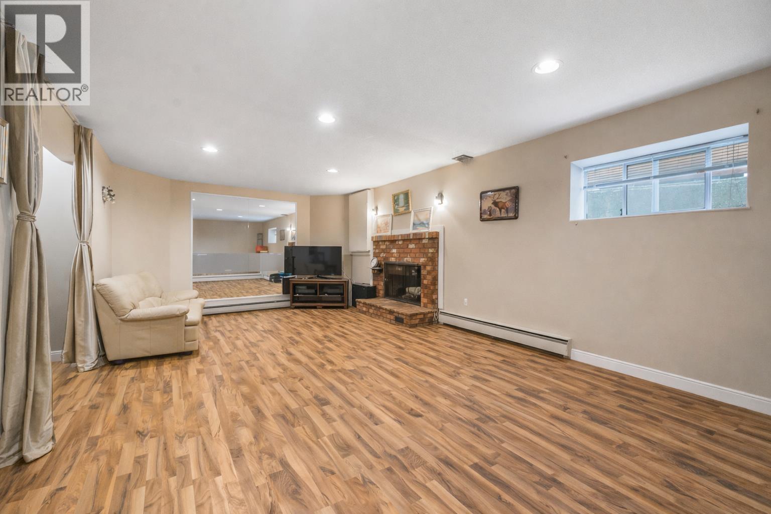 7974 12th Avenue, Burnaby, British Columbia  V3N 2K7 - Photo 26 - R3084179