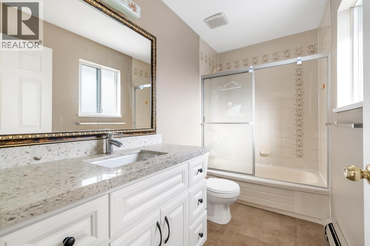 7974 12th Avenue, Burnaby, British Columbia  V3N 2K7 - Photo 21 - R3084179