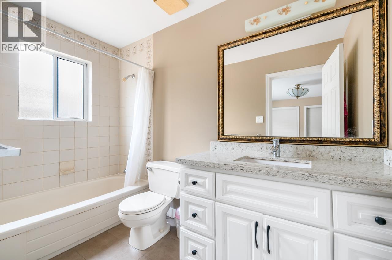 7974 12th Avenue, Burnaby, British Columbia  V3N 2K7 - Photo 24 - R3084179