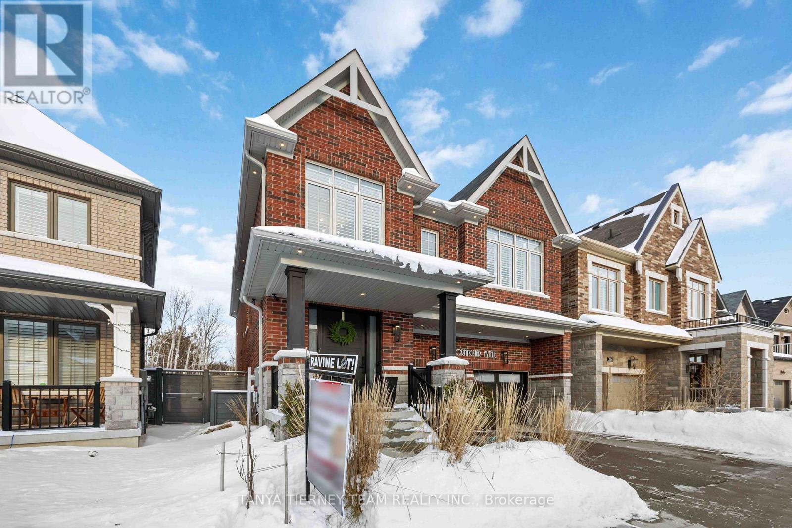 74 Morningstar Avenue, Whitby, Ontario  L1R 0P6 - Photo 5 - E12737338