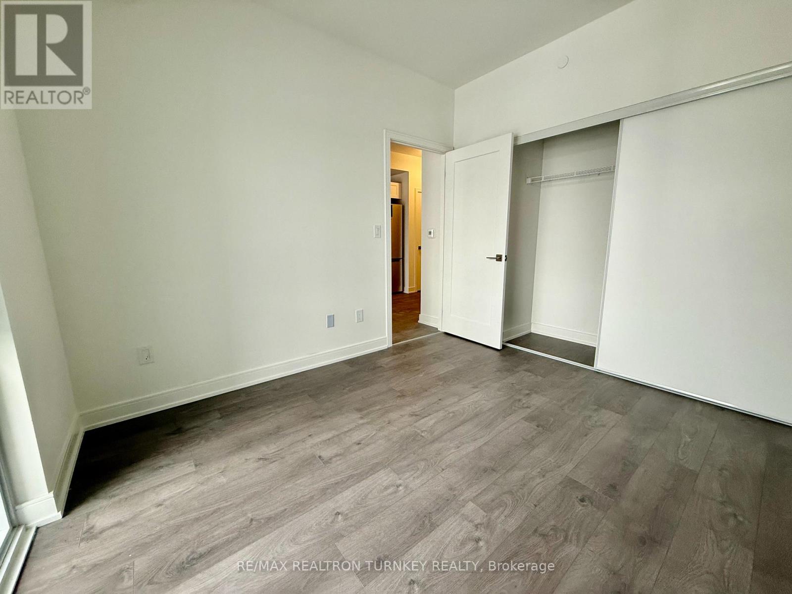 1305 - 705 Davis Drive, Newmarket, Ontario  L3Y 0J1 - Photo 14 - N12737350