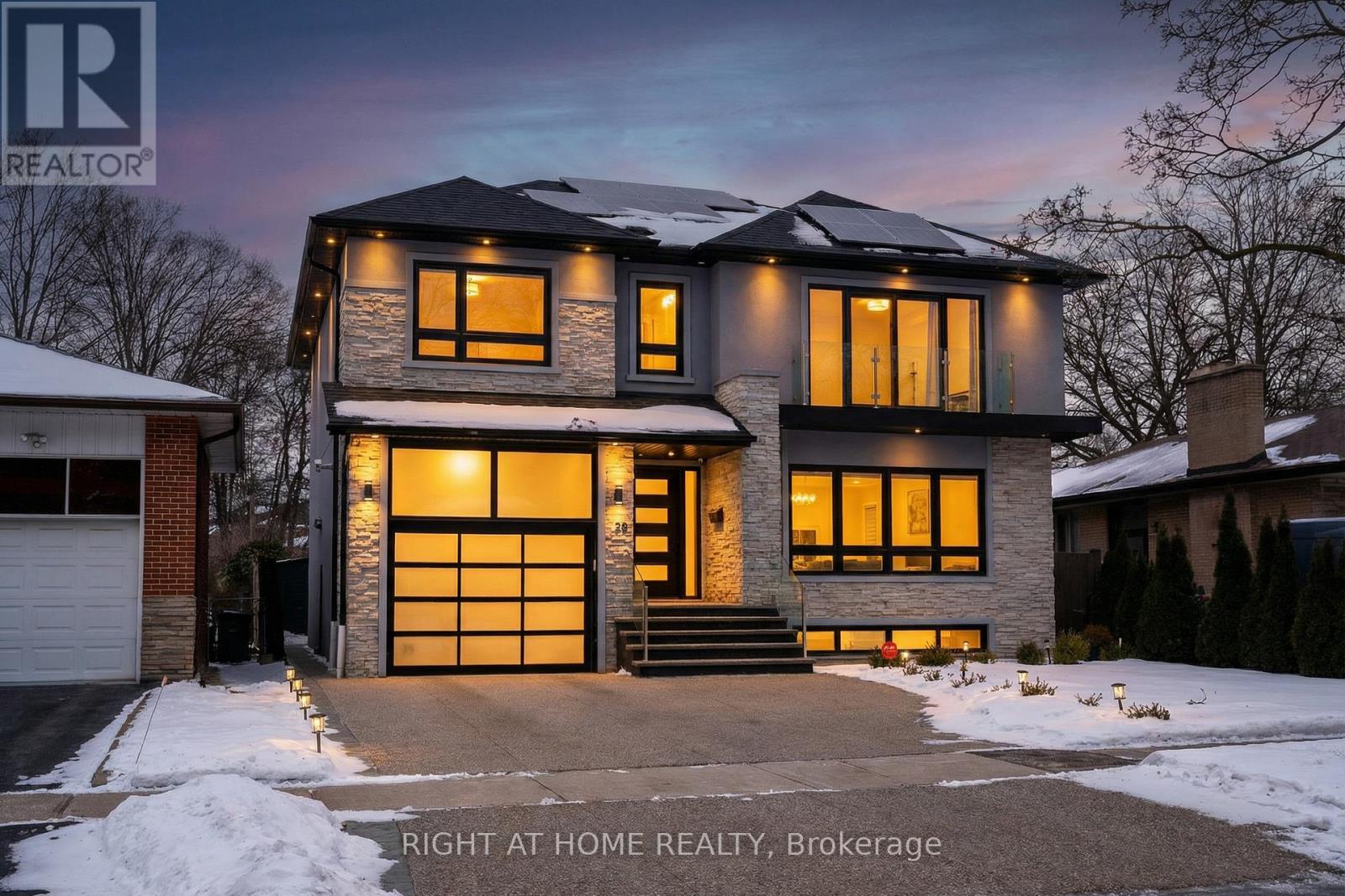 129 MEADOWBANK ROAD, Toronto, Ontario