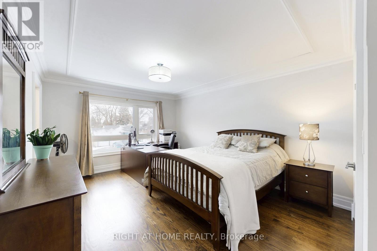 129 Meadowbank Road, Toronto, Ontario  M9B 5E2 - Photo 18 - W12655322