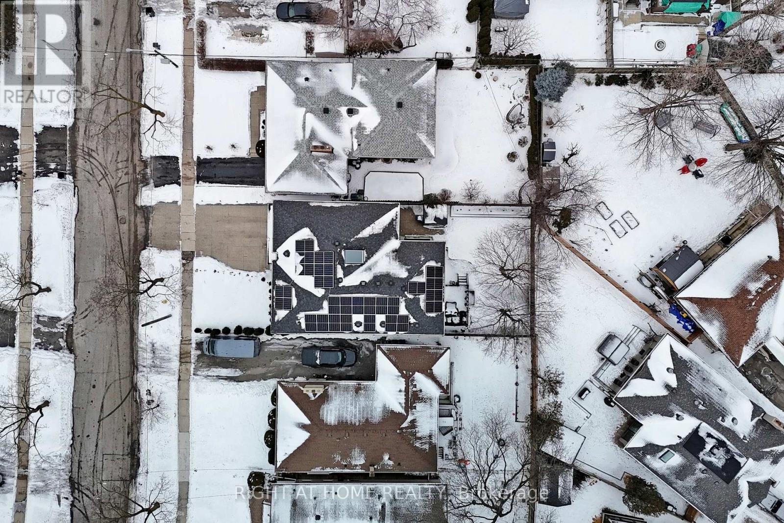 129 Meadowbank Road, Toronto, Ontario  M9B 5E2 - Photo 28 - W12655322