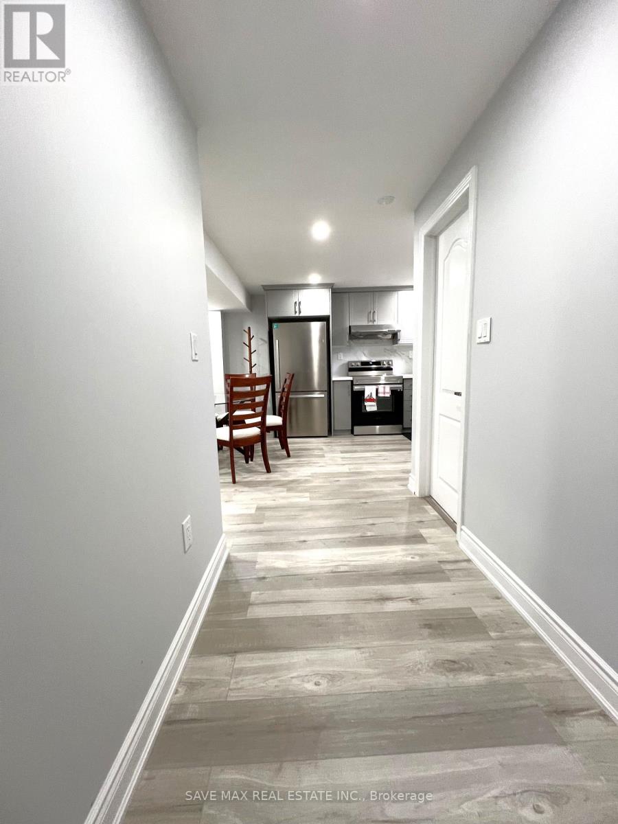 116 Leadership Drive, Brampton, Ontario  L6Y 5T4 - Photo 5 - W12737322