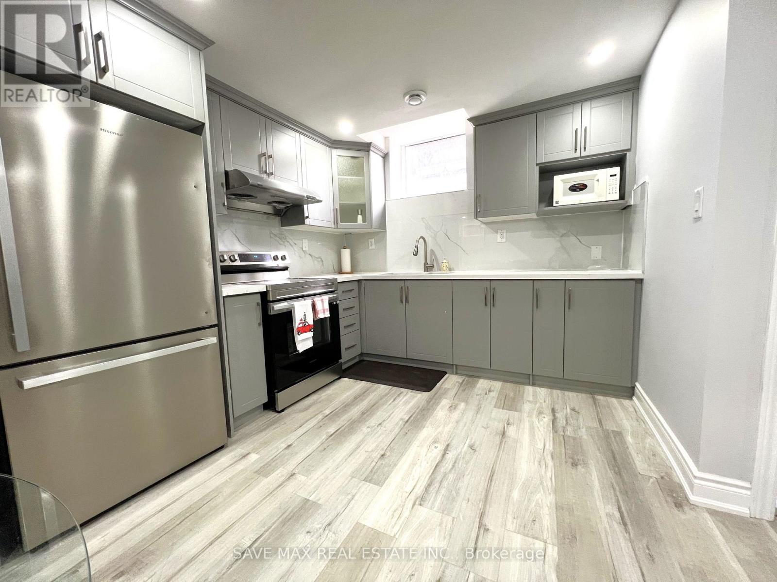 116 Leadership Drive, Brampton, Ontario  L6Y 5T4 - Photo 9 - W12737322