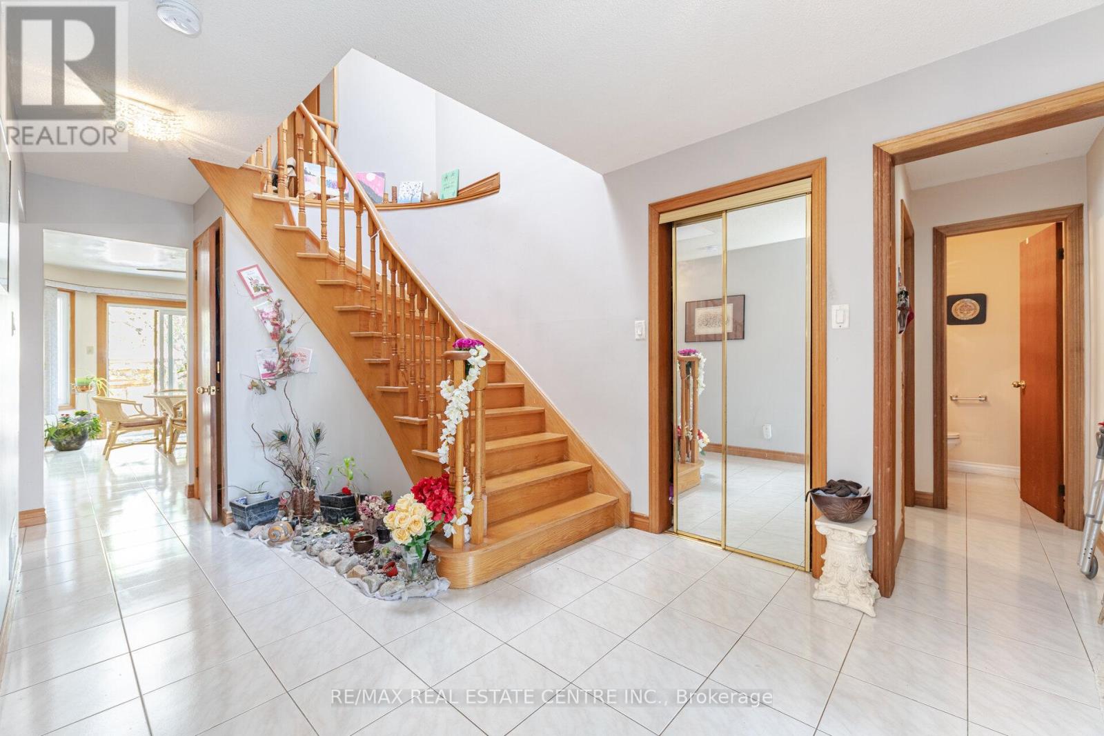 262 Boxmoor Place, Mississauga, Ontario  L5B 3L4 - Photo 22 - W12737332