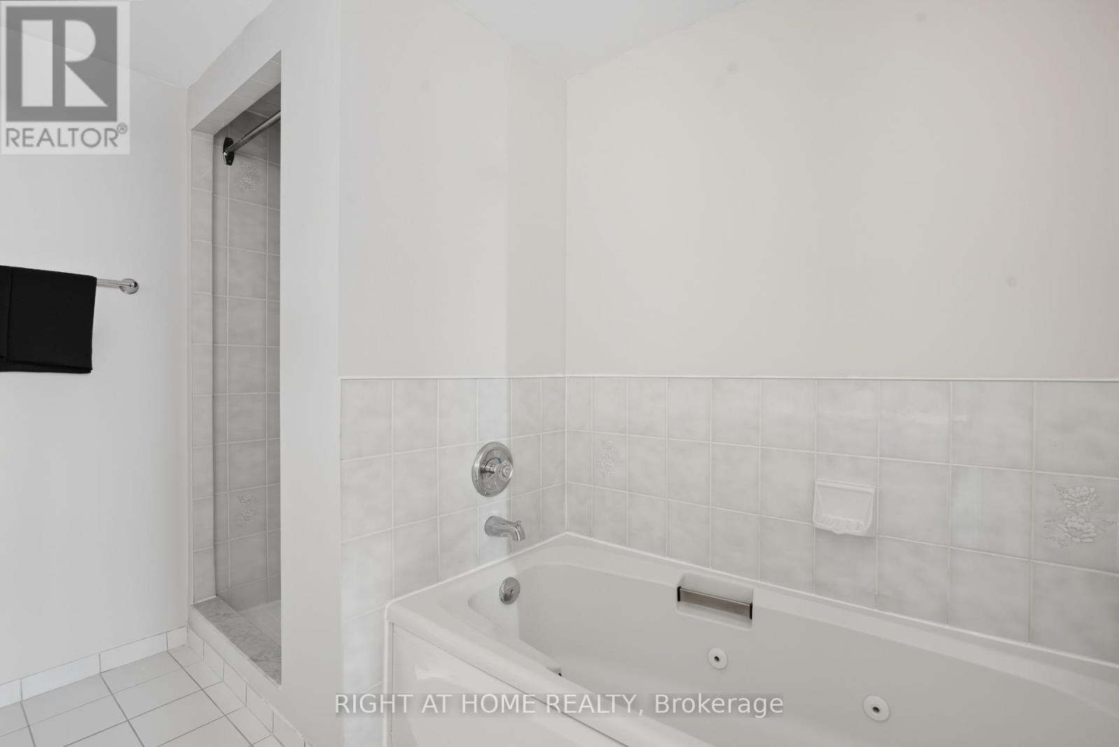 909 - 2155 Burnhamthorpe Road W, Mississauga, Ontario  L5L 5P4 - Photo 15 - W12737336