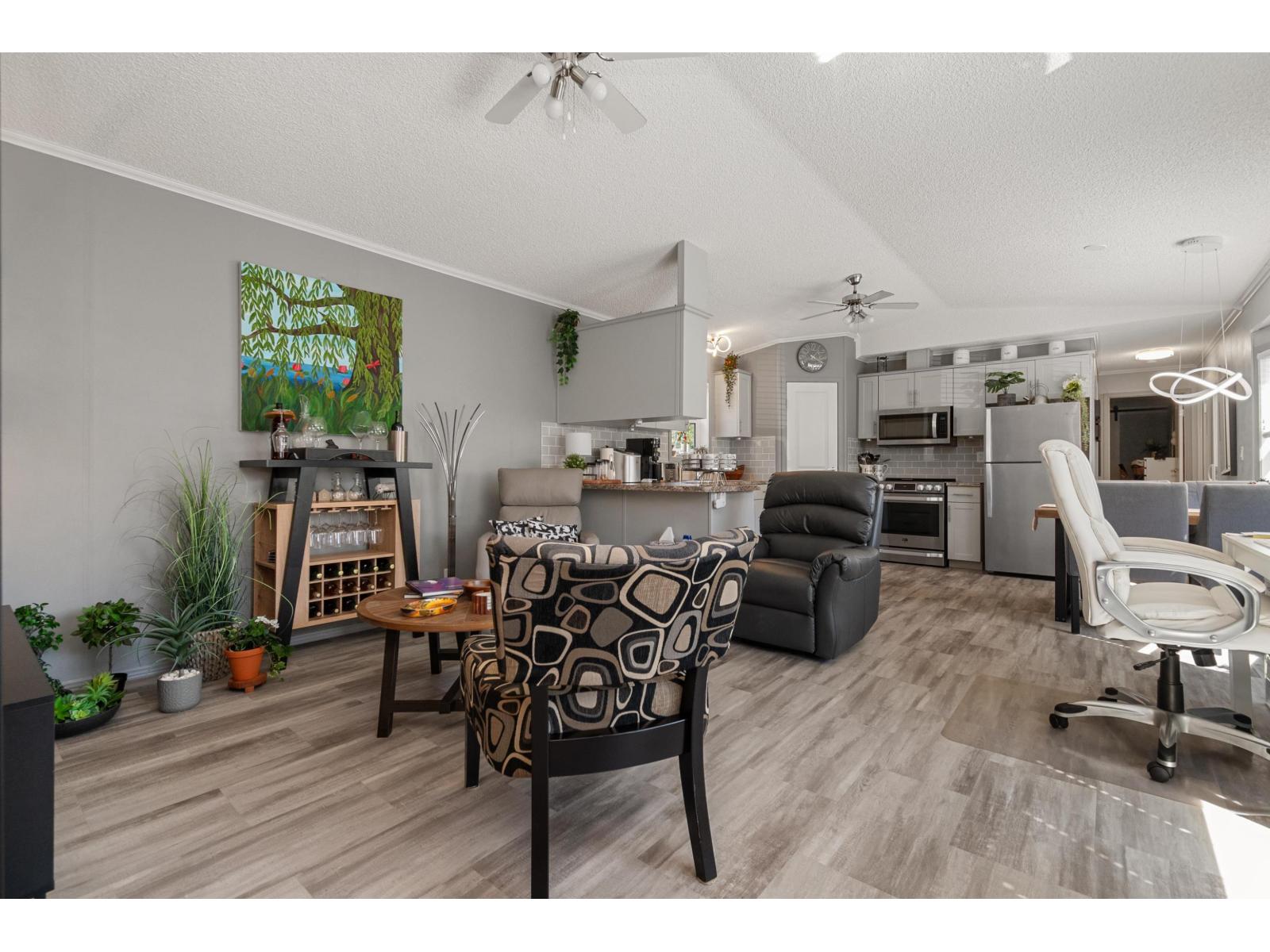 21 59060 Lougheed Highway, Agassiz, Agassiz, British Columbia  V0X 1L3 - Photo 12 - R3084263