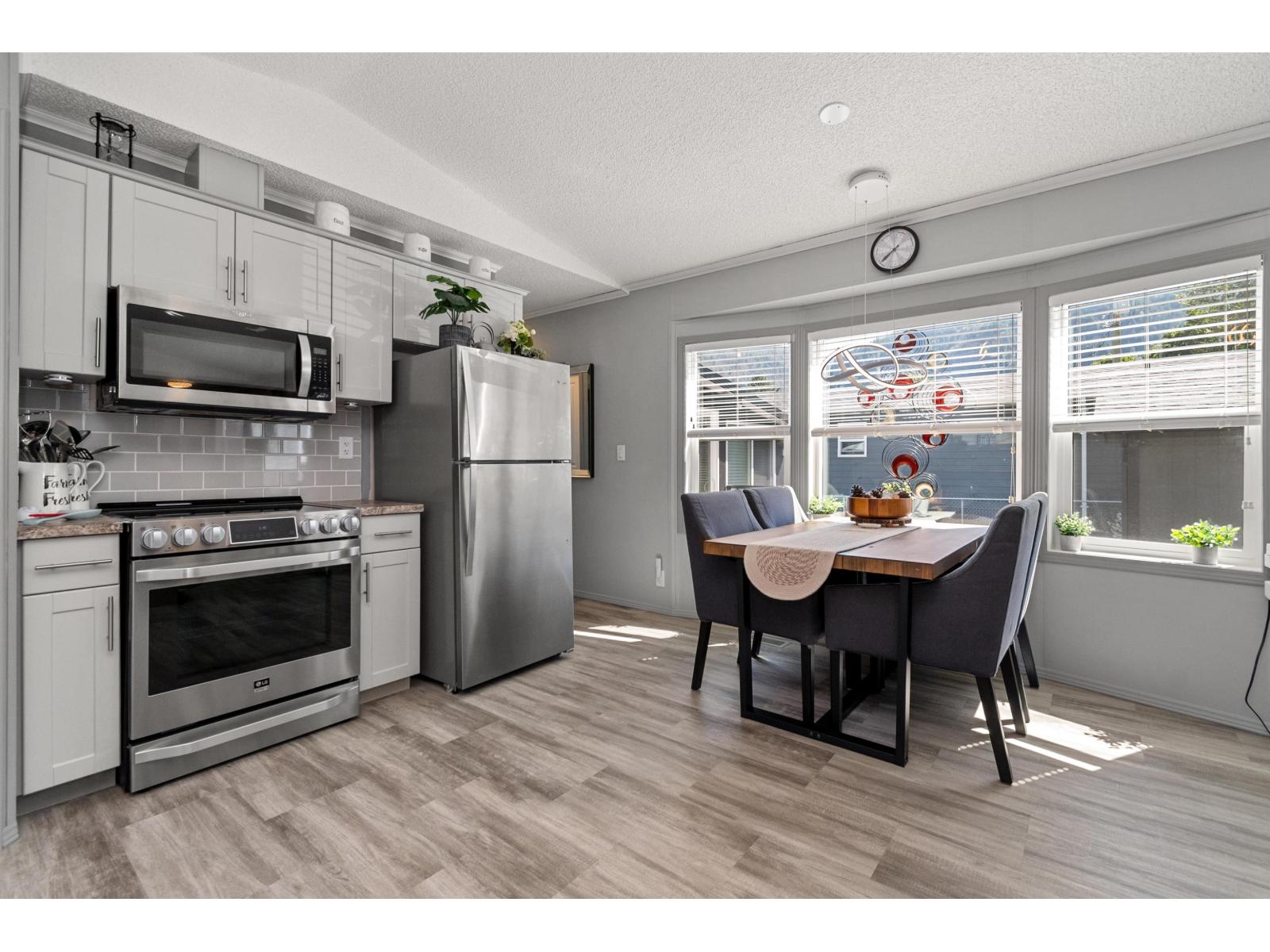 21 59060 Lougheed Highway, Agassiz, Agassiz, British Columbia  V0X 1L3 - Photo 6 - R3084263