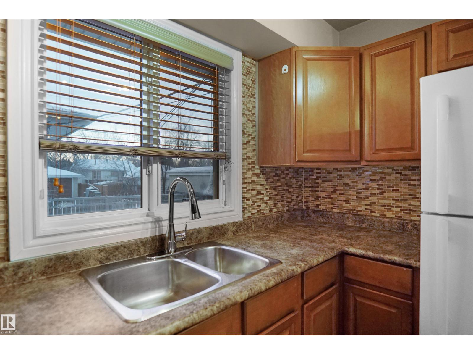 12411 132 Av Nw, Edmonton, Alberta  T5L 3P8 - Photo 12 - E4471332