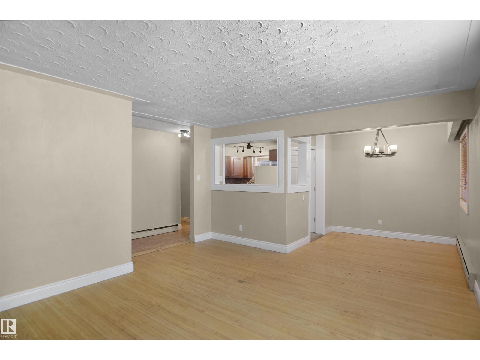 12411 132 Av Nw, Edmonton, Alberta  T5L 3P8 - Photo 7 - E4471332