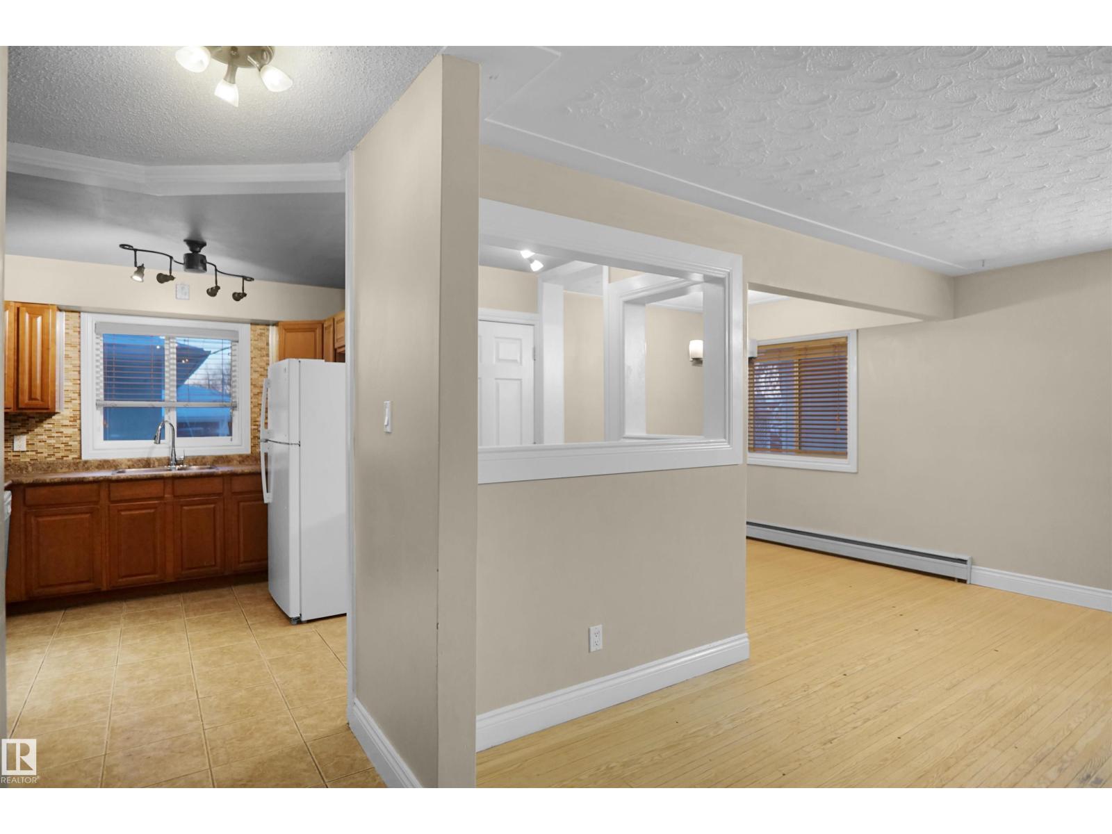 12411 132 Av Nw, Edmonton, Alberta  T5L 3P8 - Photo 9 - E4471332