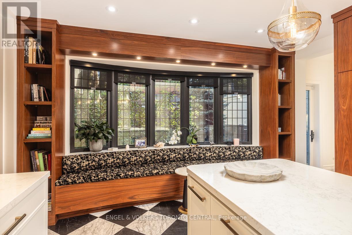 1 Bryce Avenue, Toronto, Ontario  M4V 2B3 - Photo 10 - C12737330