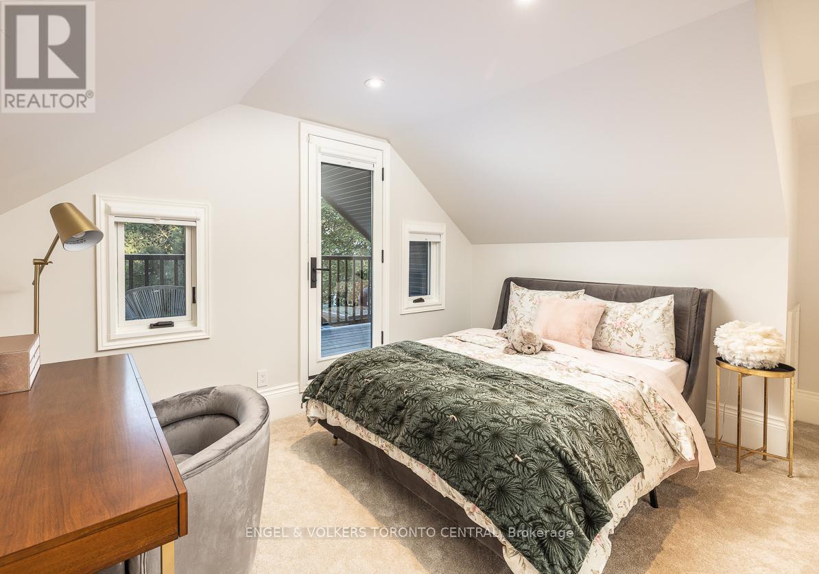 1 Bryce Avenue, Toronto, Ontario  M4V 2B3 - Photo 30 - C12737330