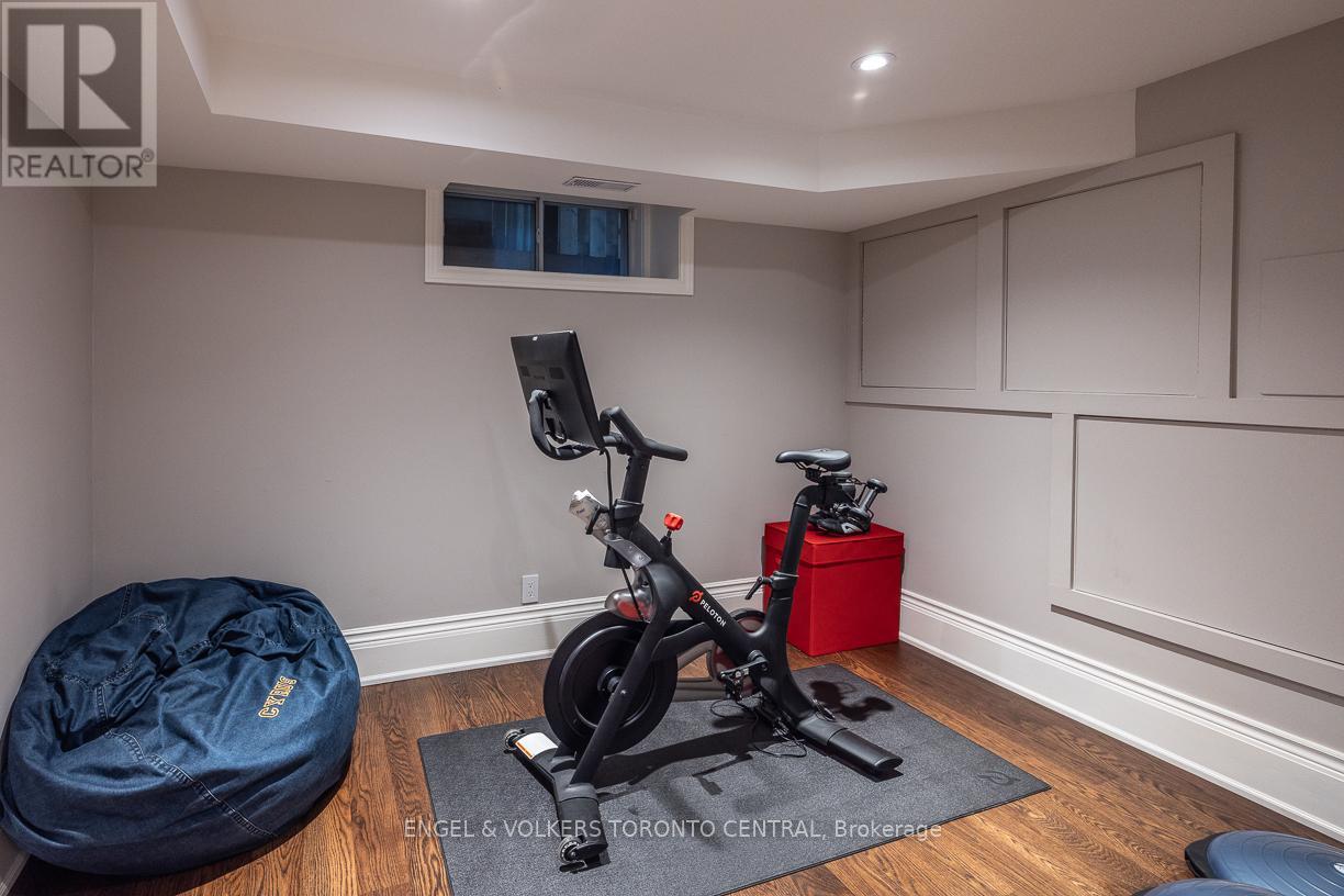 1 Bryce Avenue, Toronto, Ontario  M4V 2B3 - Photo 35 - C12737330