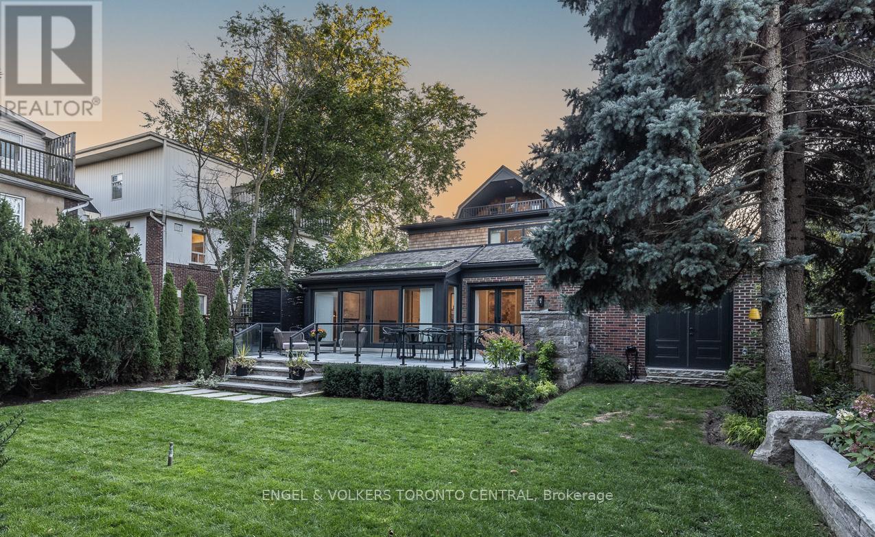 1 Bryce Avenue, Toronto, Ontario  M4V 2B3 - Photo 38 - C12737330