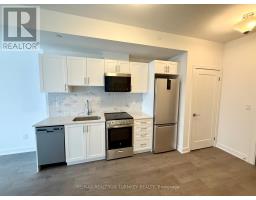 1305 - 705 DAVIS DRIVE, Newmarket, Ontario