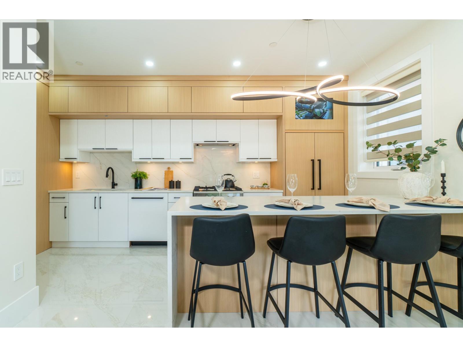 1554 W 66th Avenue, Vancouver, British Columbia  V6P 2R9 - Photo 7 - R3084246