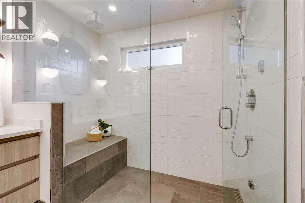 18, 35 Oakmount Court Sw, Calgary, Alberta  T2V 4Y3 - Photo 25 - A2276013