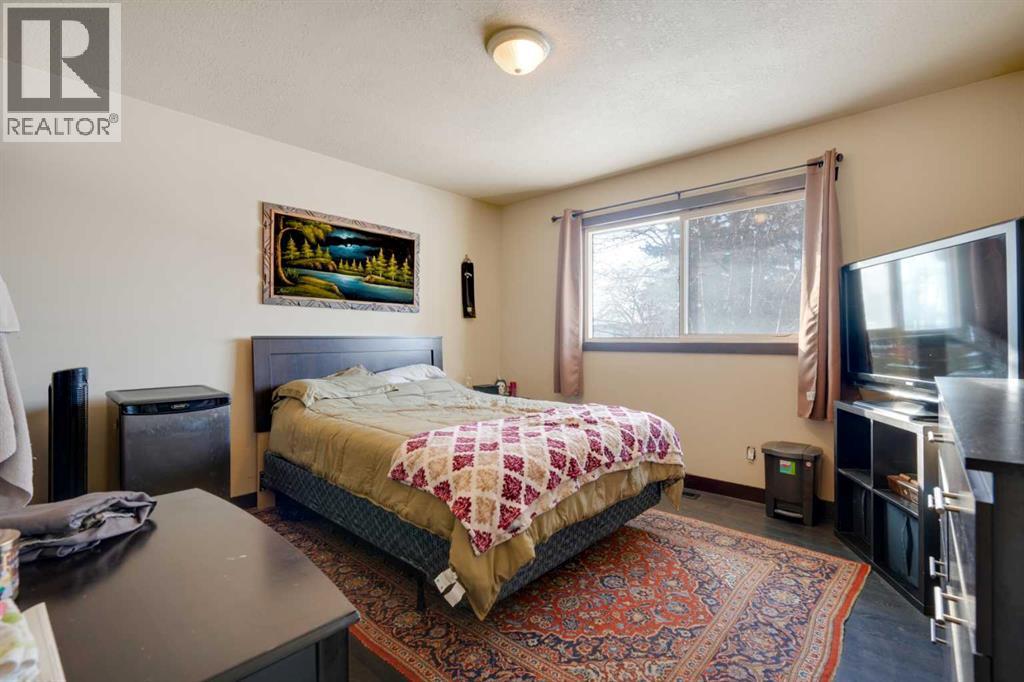 312 Pinegreen Close Ne, Calgary, Alberta  T1Y 1W3 - Photo 10 - A2280869