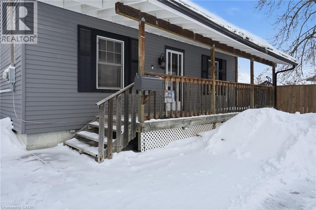 4 Hilda Street, St. Catharines, Ontario  L2S 1Z8 - Photo 2 - 40800772