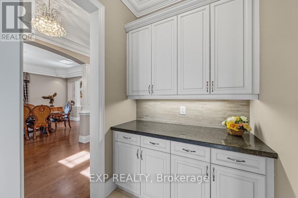 22 Longthorpe Court, Aurora, Ontario  L4G 0K4 - Photo 19 - N12737170