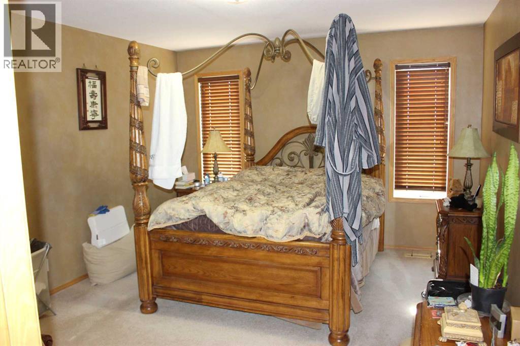 605 Maple Place, Picture Butte, Alberta  T0K 1V0 - Photo 10 - A2282245