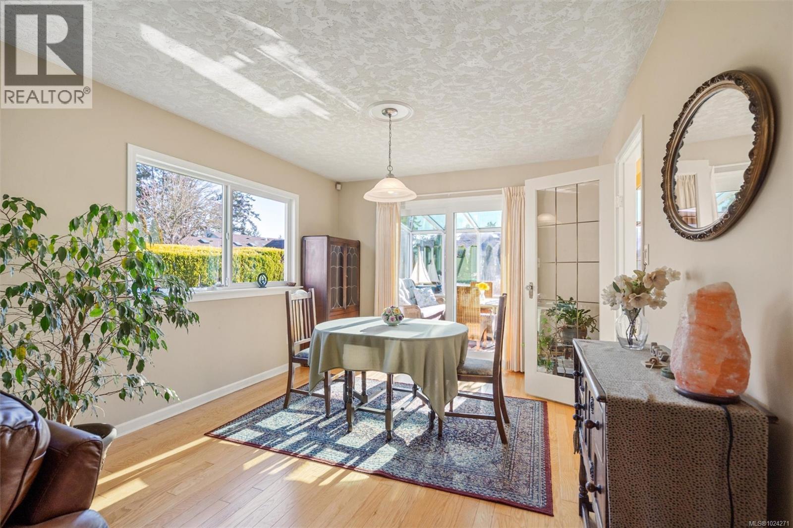 2617 Lancelot Pl, Central Saanich, British Columbia  V8M 1V2 - Photo 15 - 1024271