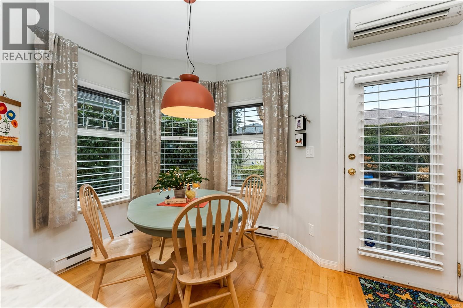 7952 Polo Park Cres, Central Saanich, British Columbia  V8M 2J4 - Photo 8 - 1023321