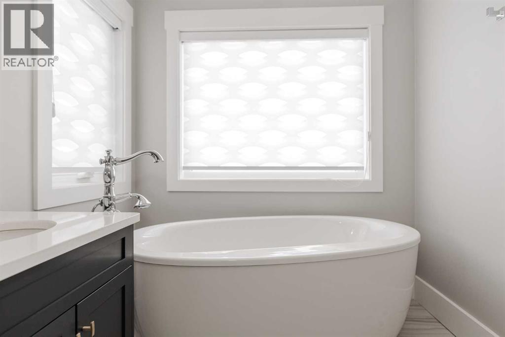 804 Beacon Hill Drive, Fort Mcmurray, Alberta  T9H 3N4 - Photo 18 - A2278013