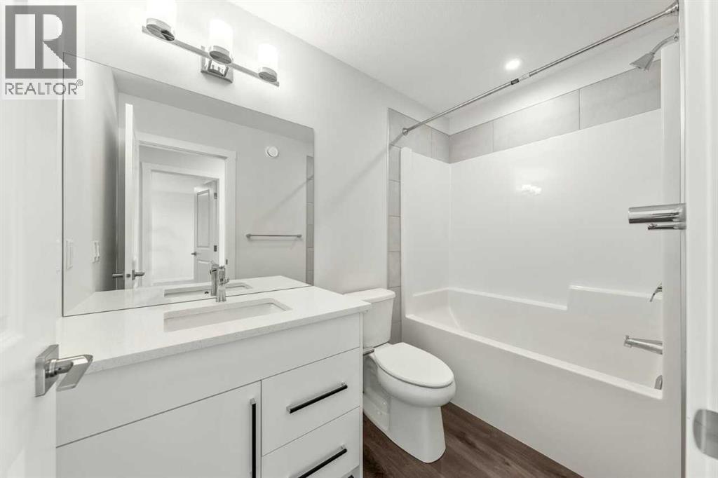 8 Heritage Link, Cochrane, Alberta  T4C 2J8 - Photo 27 - A2275137