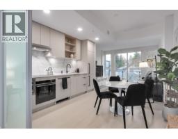 41* 422 E 3RD STREET, North Vancouver, British Columbia