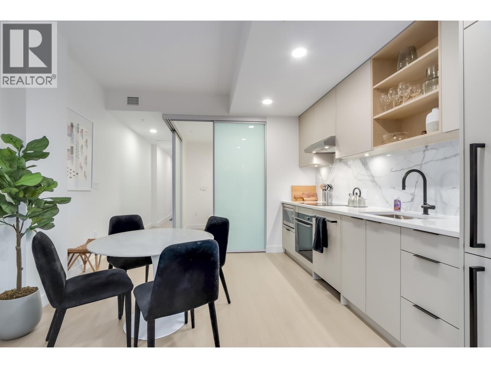 41* 422 E 3rd Street, North Vancouver, British Columbia  V7L 1G2 - Photo 8 - R3084332