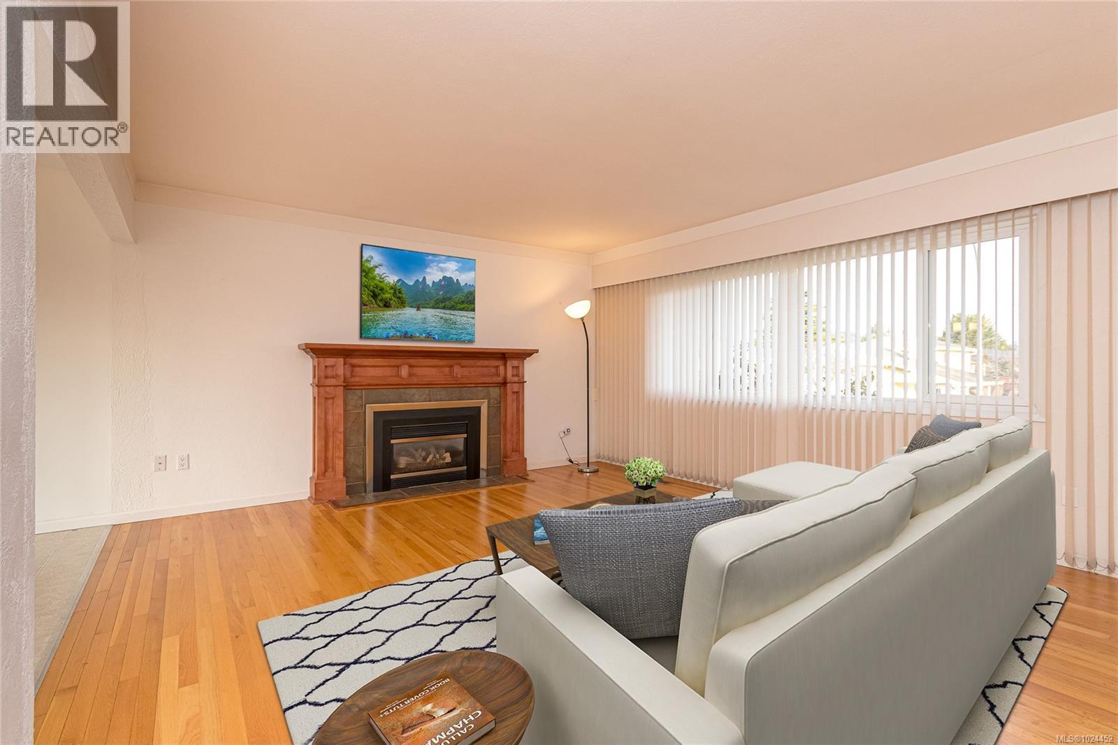 1697 Cedarwood Close, Saanich, British Columbia  V8N 1H1 - Photo 6 - 1024452