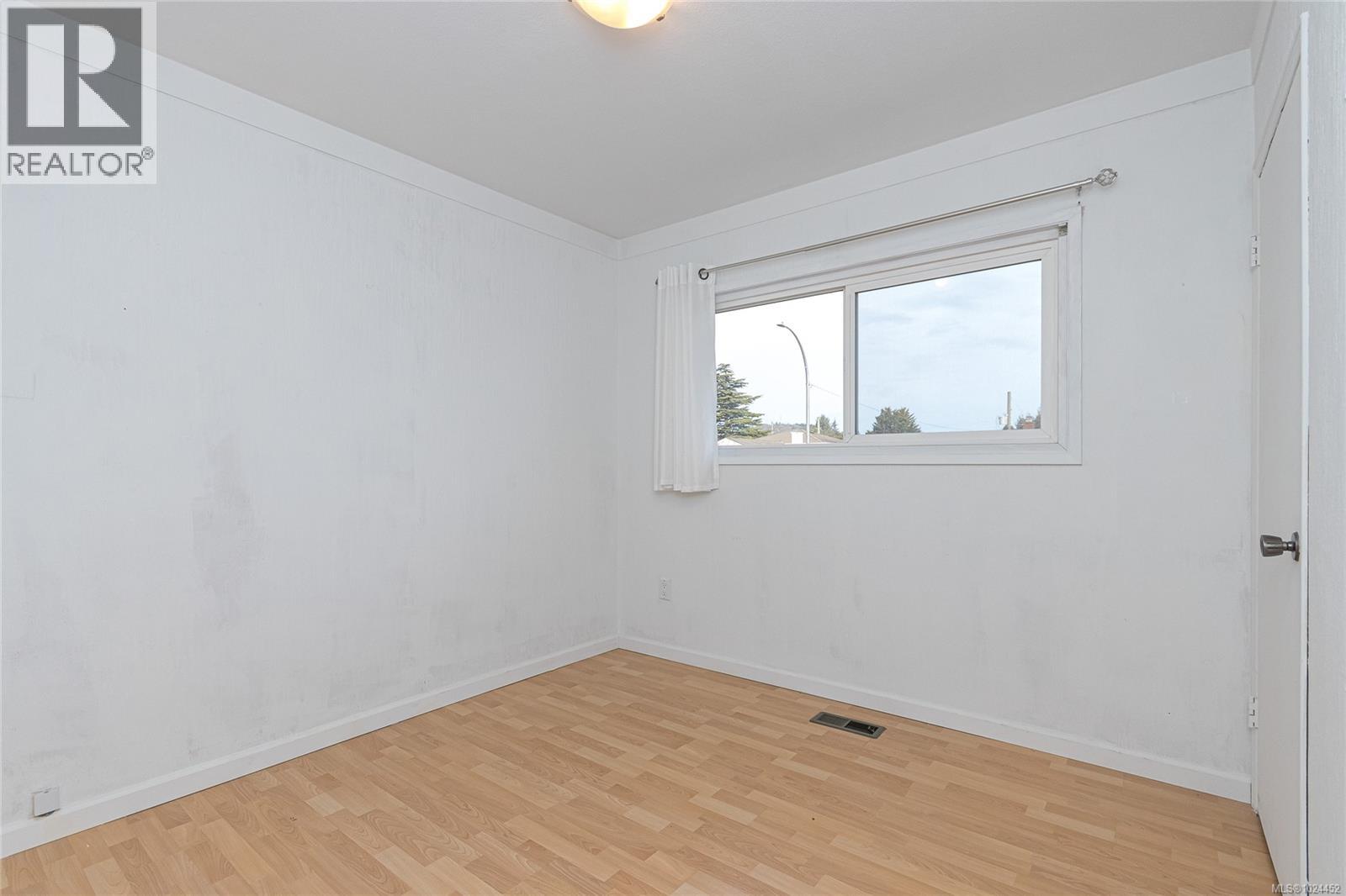 1697 Cedarwood Close, Saanich, British Columbia  V8N 1H1 - Photo 12 - 1024452