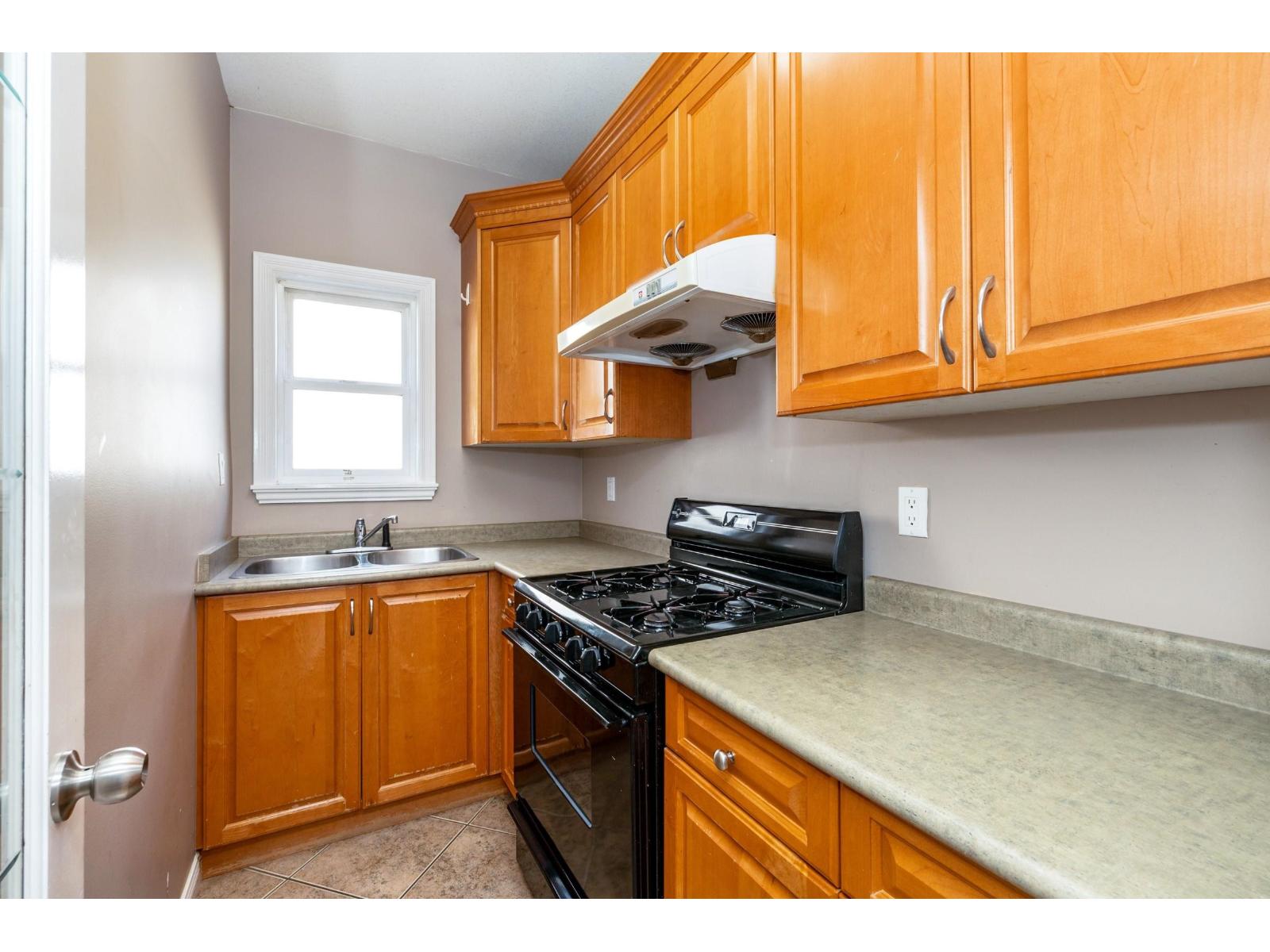 5639 148 Street, Surrey, British Columbia  V3S 3B7 - Photo 12 - R3084333