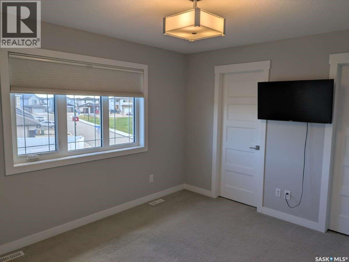 3132 Crosbie Crescent, Regina, Saskatchewan  S4V 3S2 - Photo 10 - SK027573
