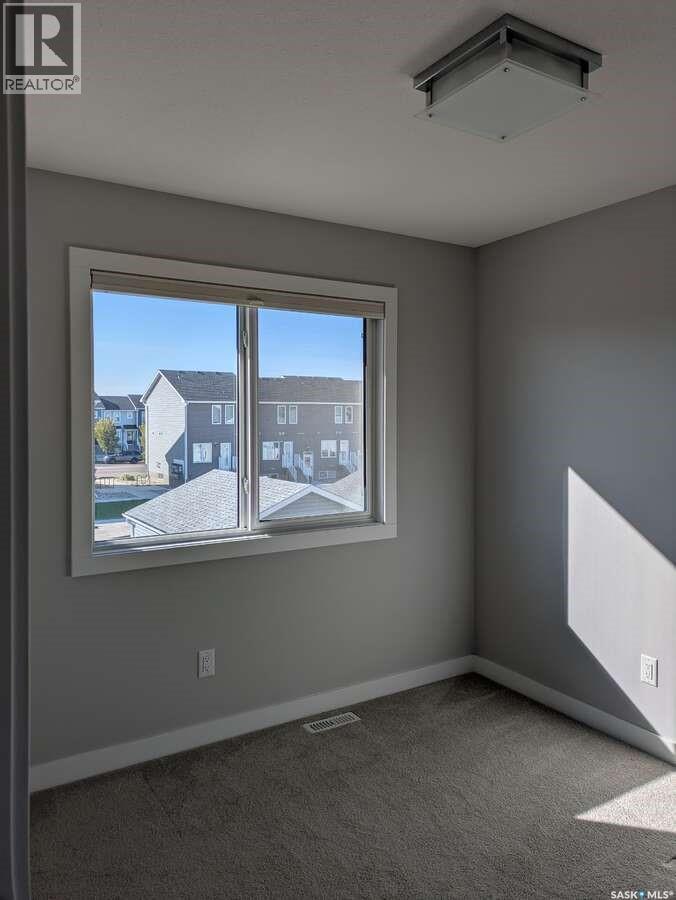 3132 Crosbie Crescent, Regina, Saskatchewan  S4V 3S2 - Photo 16 - SK027573